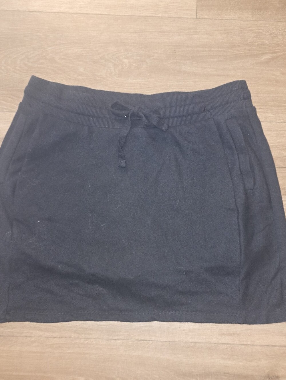 New no tags Jones new York medium pocketed drawstring skort
